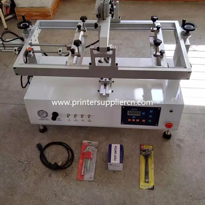 Cylindrical Screen Printing Machine With Moving-table